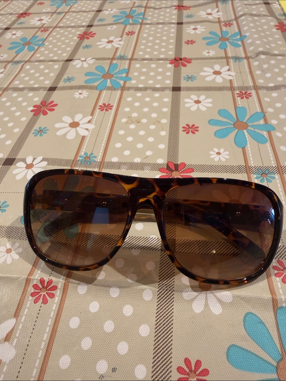 Tortoiseshell women’s Oversized Sunglasses - Brown Lenses